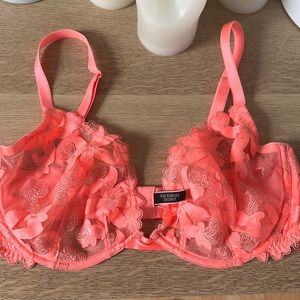 Victoria secret bra